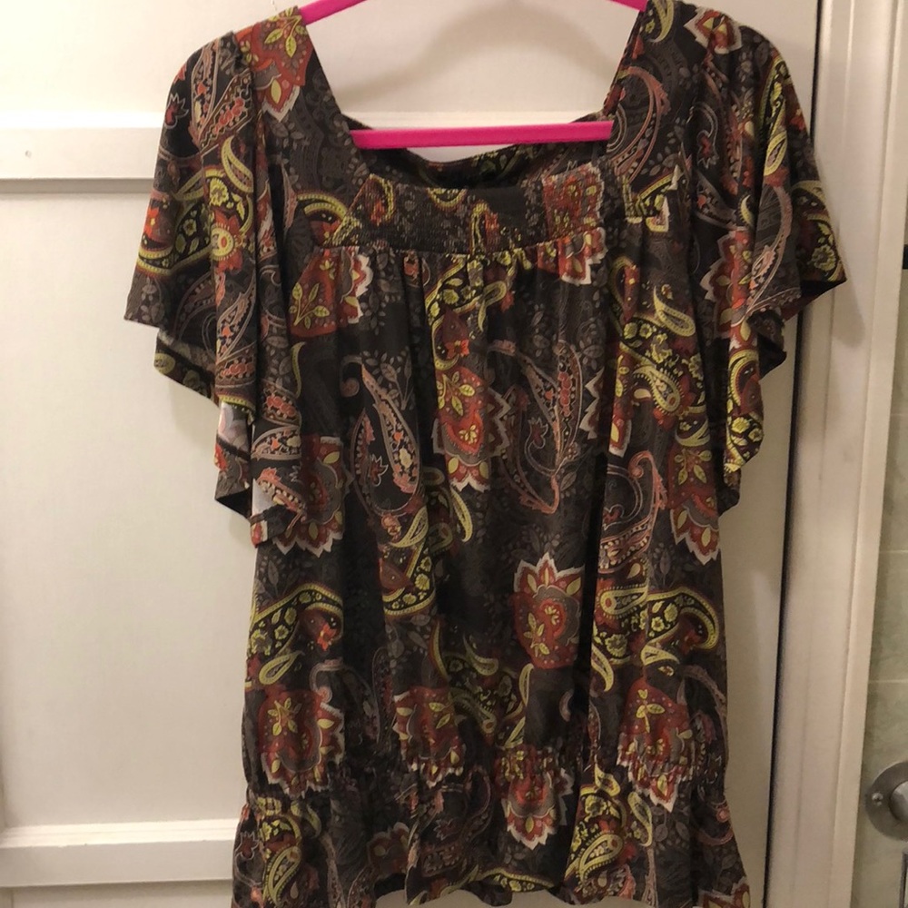 Short sleeve top